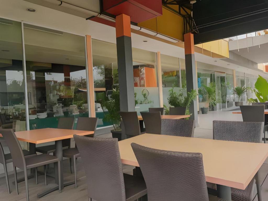 D'Arcici Hotel Cempaka Putih Yakarta Exterior foto